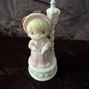 1997 Precious Moments, porcelain girl with lamppost